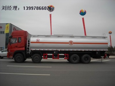 高效便捷的移動(dòng)加油解決方案——5噸東風(fēng)小霸王加油車